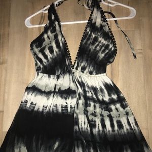 tie die black and white open back romper